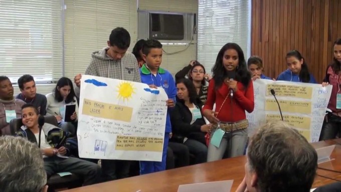 Estudantes de escolas de São Paulo apresentam suas contribuições ao processo de construção do Plano Municipal de Educação. Foto: De Olho nos Planos