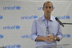 Representante do Unicef no Brasil, Gary Stahl, fala durante lançamento de relatório com os principais avanços e desafios relacionados à infância e adolescência nos 25 anos de vigência do ECA (Antonio Cruz/Agência Brasil)
